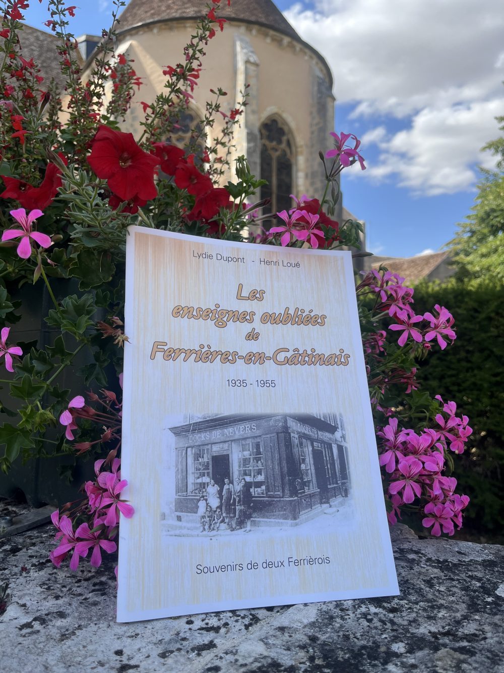 Les enseignes oubliées de Ferrières-en-Gâtinais (1935 - 1955)